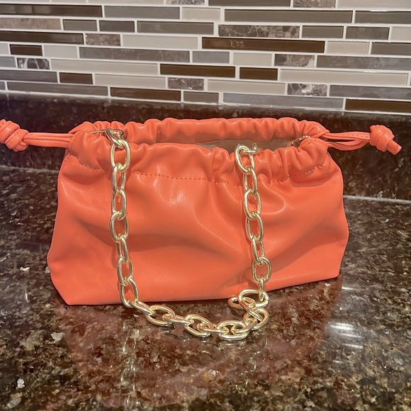 Jules Kate Brea Handbag in Peach - Picture 5 of 10